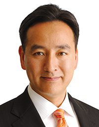 山際大志郎氏